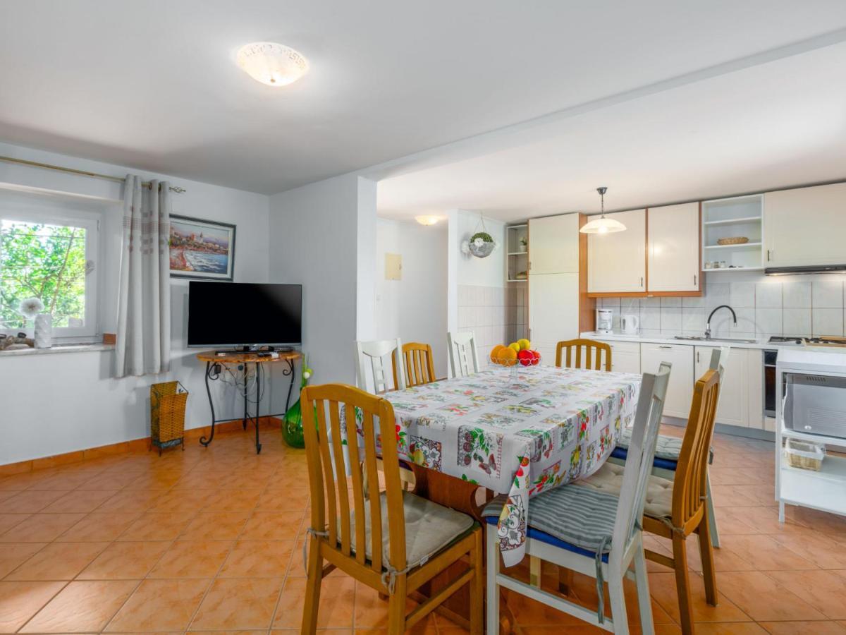 Holiday Home Villa Lucky By Interhome Бртонигла Экстерьер фото
