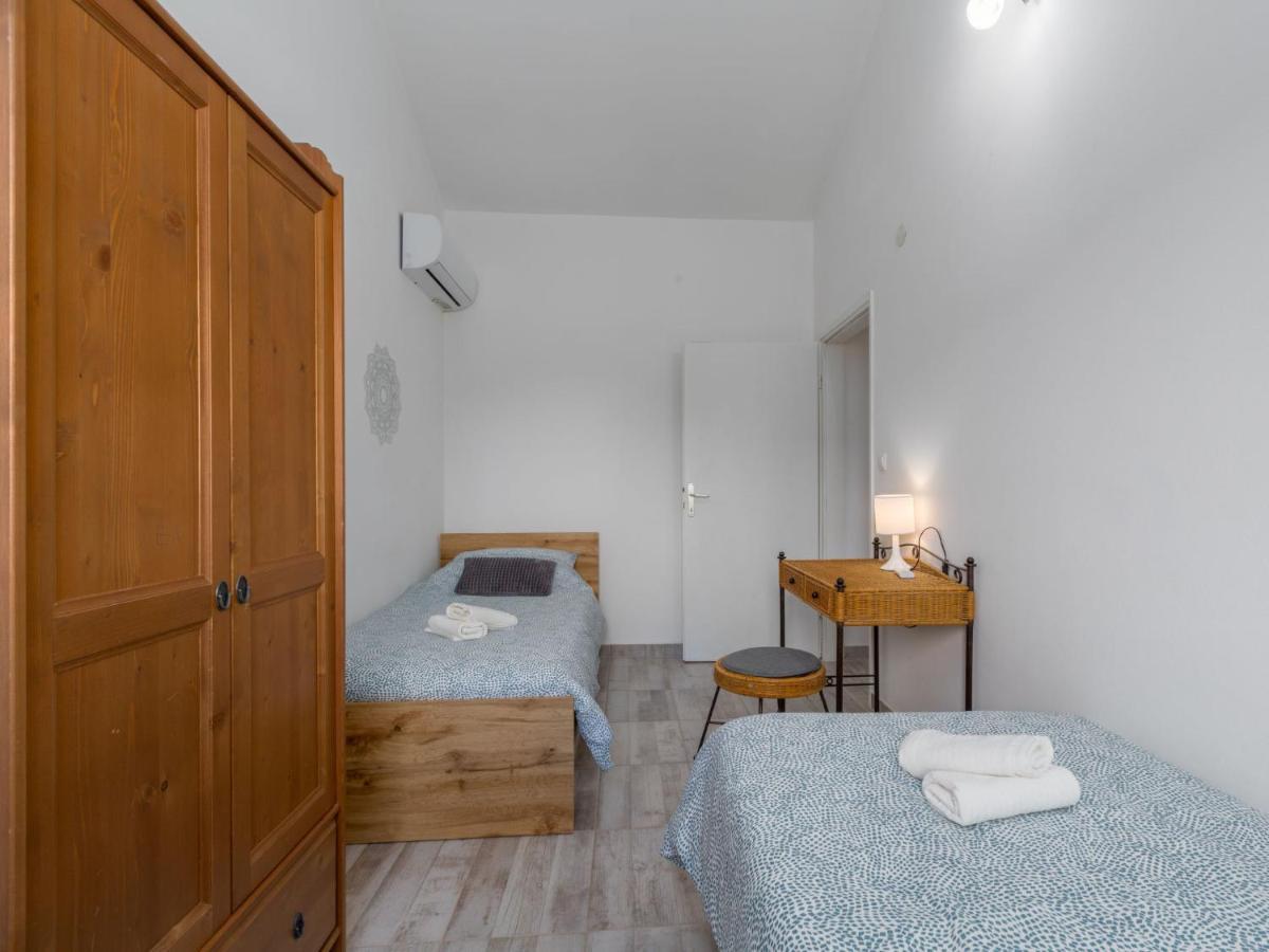 Holiday Home Villa Lucky By Interhome Бртонигла Экстерьер фото